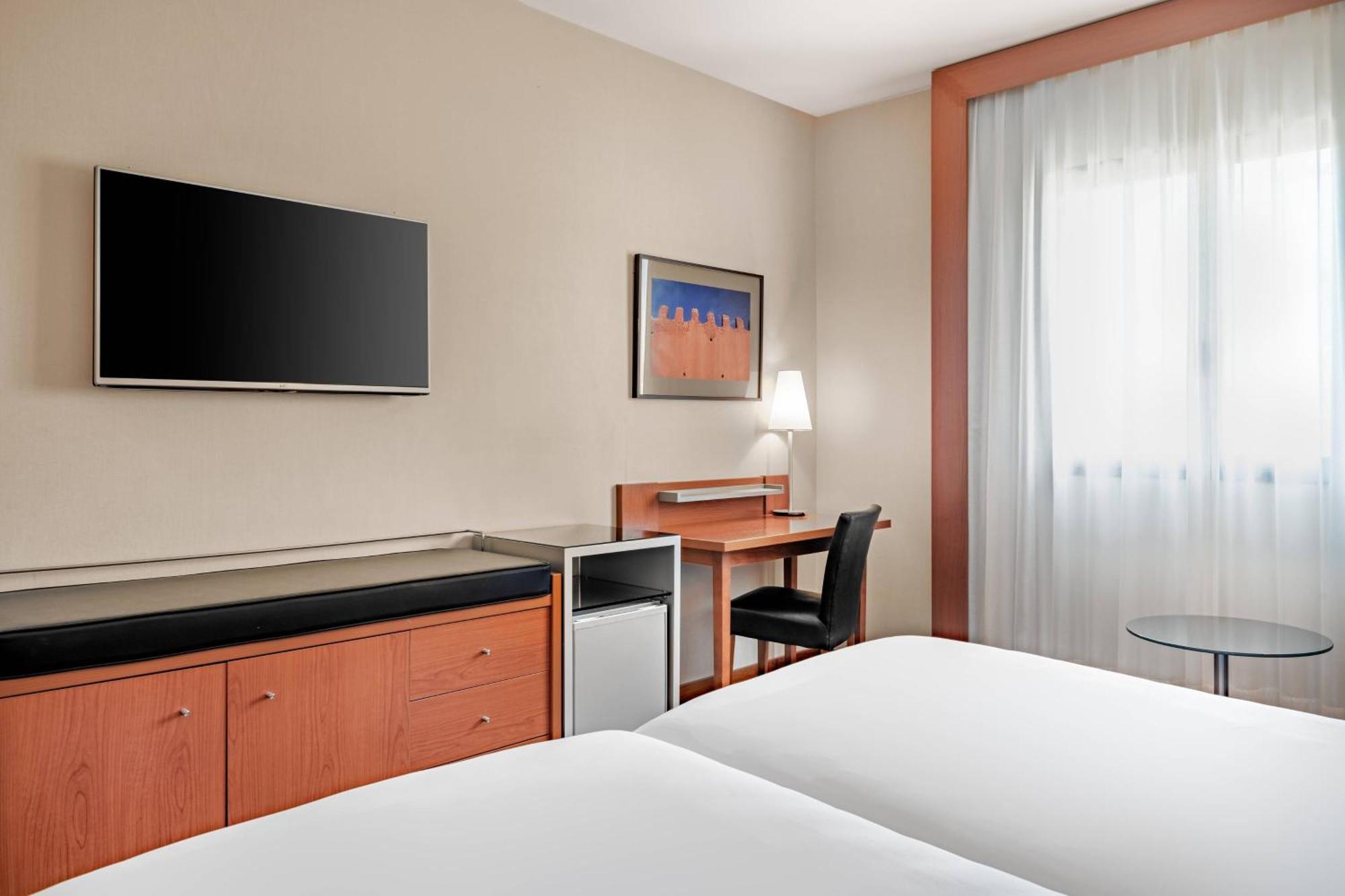 Ac Hotel Badajoz By Marriott Ngoại thất bức ảnh