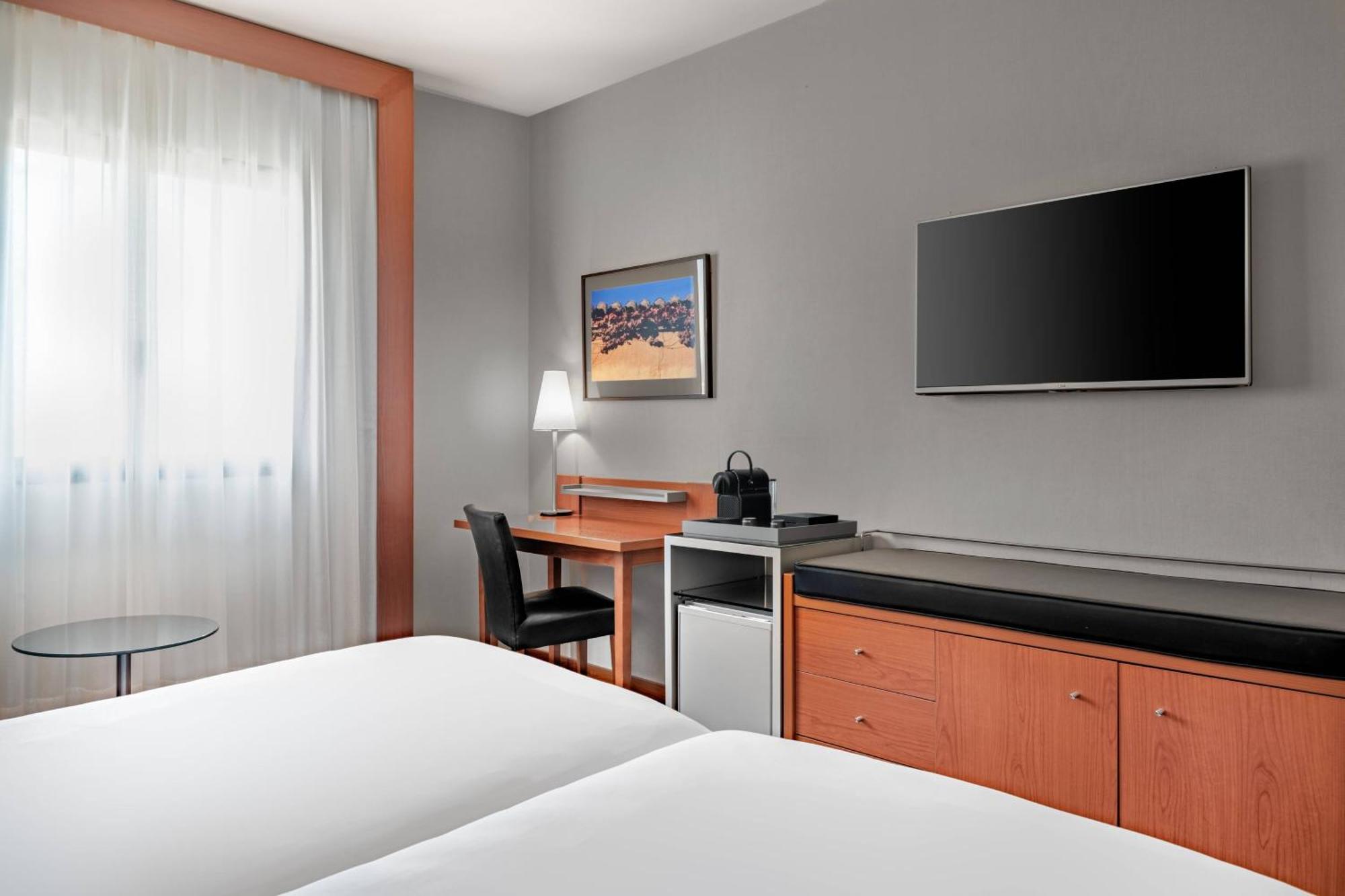 Ac Hotel Badajoz By Marriott Ngoại thất bức ảnh