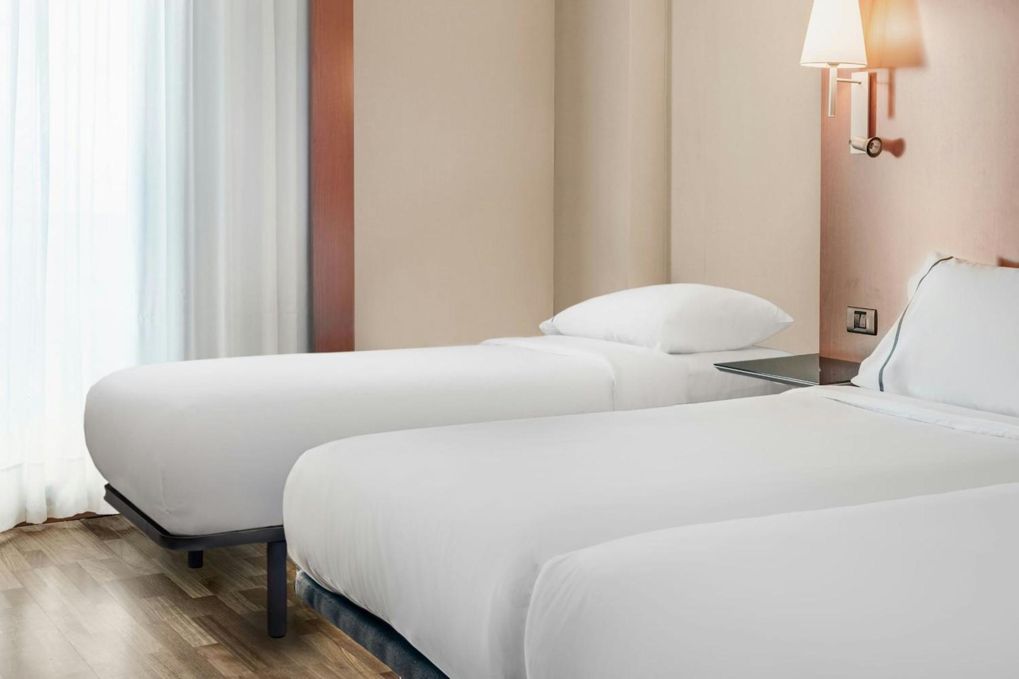 Ac Hotel Badajoz By Marriott Ngoại thất bức ảnh