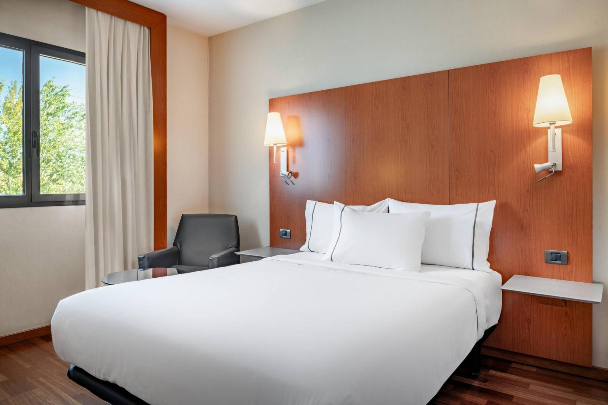 Ac Hotel Badajoz By Marriott Ngoại thất bức ảnh