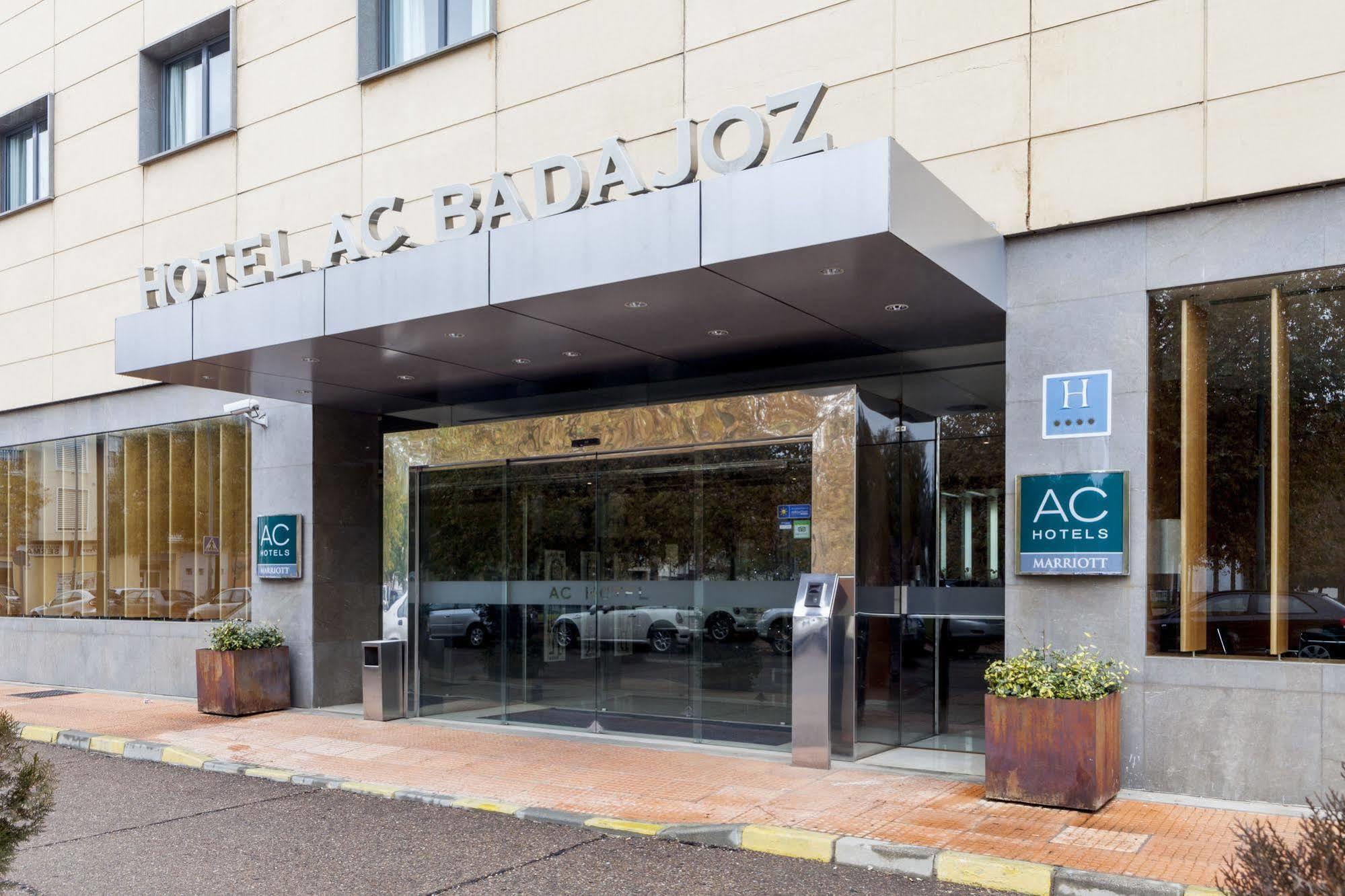 Ac Hotel Badajoz By Marriott Ngoại thất bức ảnh